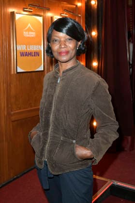Sheri Hagen bei der Premiere des Theaterstücks Klangrazzia 2.0 in der Bar jeder Vernunft. Berlin, 04.02.2026