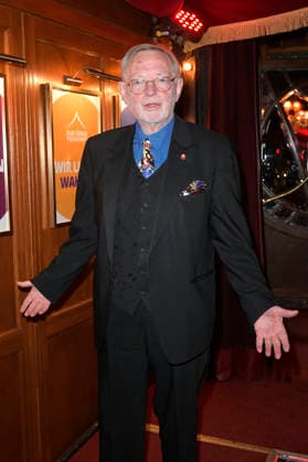 Hans-Peter Wodarz bei der Premiere des Theaterstücks Klangrazzia 2.0 in der Bar jeder Vernunft. Berlin, 04.02.2026