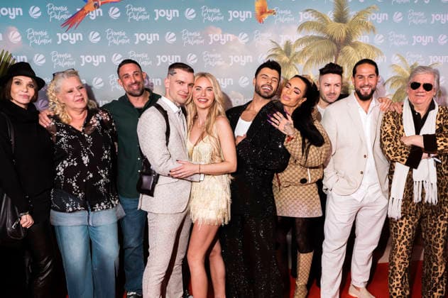 Die Teilnehmer bei der Premiere der 4. Staffel des TV Realityformats Promis unter Palmen im Cinenova Kino. Köln, 04.02.2026