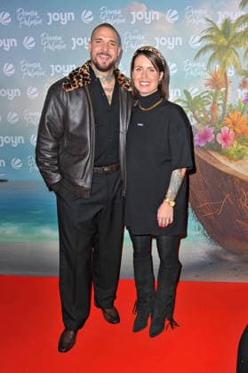 Promis unter Palmen Pia Tillmann und Zico Banach anläßlich der Premiere des Realityformats Promis unter Palmen am 04.02.2026 im Cineova Köln. 20260204MWI107383