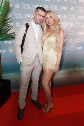 Promis unter Palmen Premiere 2026. Erik Stehfest & Franziska Temme bei der Premiere des Realityformats Promis unter Palmen im CINENOVA Koeln am 04.02.2026. Koeln CINENOVA Nordrhein-Westfalen