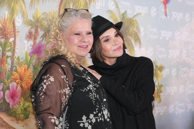 Promis unter Palmen Premiere 2026. Silvia Wollny und Anouschka Renzi bei der Premiere des Realityformats Promis unter Palmen im CINENOVA Koeln am 04.02.2026. Koeln CINENOVA Nordrhein-Westfalen
