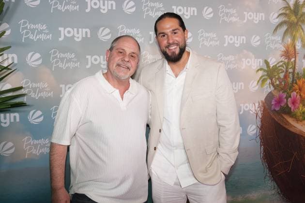 Promis unter Palmen Premiere 2026. Frank Dziwak und Maurice Dziwak bei der Premiere des Realityformats Promis unter Palmen im CINENOVA Koeln am 04.02.2026. Koeln CINENOVA Nordrhein-Westfalen