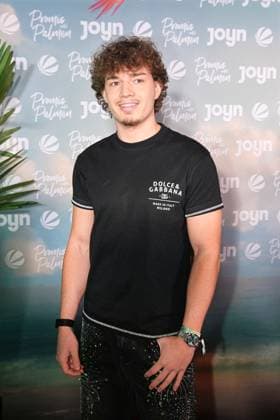 Promis unter Palmen Premiere 2026. Garry Secret bei der Premiere des Realityformats Promis unter Palmen im CINENOVA Koeln am 04.02.2026. Koeln CINENOVA Nordrhein-Westfalen