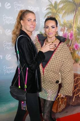 Promis unter Palmen Premiere 2026. Giulia Siegel und Gina-Lisa Lohfink bei der Premiere des Realityformats Promis unter Palmen im CINENOVA Koeln am 04.02.2026. Koeln CINENOVA Nordrhein-Westfalen