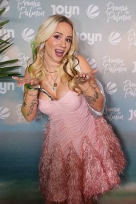 Promis unter Palmen Premiere 2026. Gina Beckmann bei der Premiere des Realityformats Promis unter Palmen im CINENOVA Koeln am 04.02.2026. Koeln CINENOVA Nordrhein-Westfalen