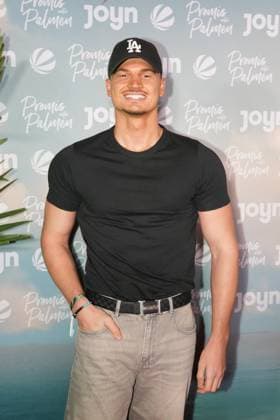 Promis unter Palmen Premiere 2026. Laurenz Pesch bei der Premiere des Realityformats Promis unter Palmen im CINENOVA Koeln am 04.02.2026. Koeln CINENOVA Nordrhein-Westfalen