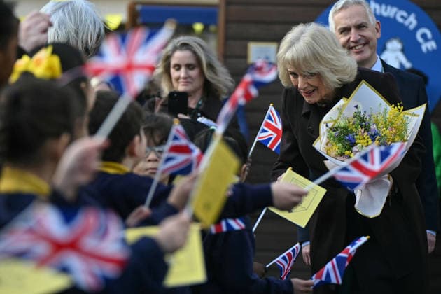 Entertainment Bilder des Tages . 04 02 2026. London, United Kingdom. Queen Camilla at the opening of a library at Christ Church Primary School in London, as part of the National Year of Reading.  xPoolx xi-Imagesx IIM-26551-0006