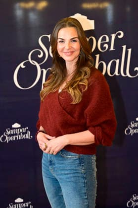 Annika Lau beim Fototermin zum SemperOpernball 2026 in der Semperoper. Dresden, 05.02.2026