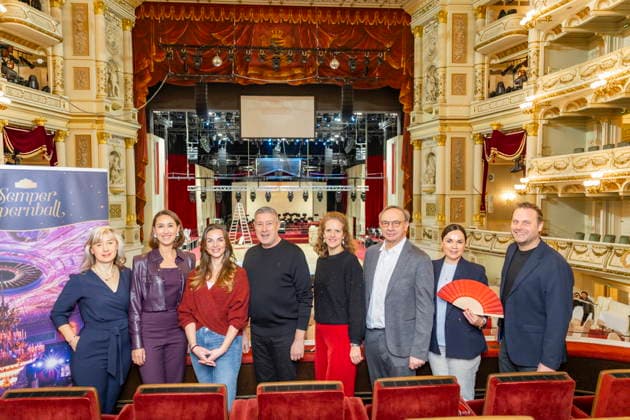 SemperOpernball 2026 Medientermin vor dem SemperOpernball 2026, Dr. Maria Janisch, Leiterin Sächsisches Kinderpalliativzentrum, Valerie Eickhoff, CHOROS-Preisträgerin, Annika Lau , Joachim Llambi, Ball-Moderatoren, Nora Schmid, Intendantin Semperoper Dresden, Gerhard Müller, 1. Vorstandsvorsitzender des Semper Opernball e.V., Cathleen Moosche, Avantgarde, Stephan Neumann, Geschäftsführer Riverside Entertainment Dresden Sachsen Deutschland