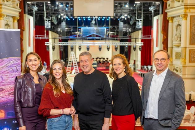 SemperOpernball 2026 Medientermin vor dem SemperOpernball 2026, Preisträgerin, Annika Lau , Joachim Llambi, Ball-Moderatoren, Nora Schmid, Intendantin Semperoper Dresden, Gerhard Müller, 1. Vorstandsvorsitzender des Semper Opernball e.V., Dresden Sachsen Deutschland