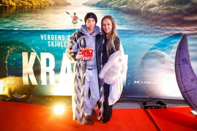 Rod loper for premieren til Kraken Oslo 20260205. Kai Thomas Larsen og Charlotte Kristiansen ankommer pa rod loper for festpremiere for filmen Kraken pa Colosseum Kino. Foto: Jonas Been Henriksen NTB Oslo Norge oB8RCpPIiqY EDITORIAL USE ONLY Ref:_ENToB8RCpPIiqY.jpg Copyright: xJonasxBeenxHenriksenx xNTBx