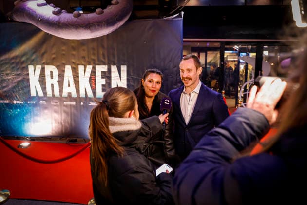 Rod loper for premieren til Kraken Oslo 20260205. Skuespillerne Sara Khorami og Mikkel Bratt Silset ankommer pa rod loper for festpremiere for filmen Kraken pa Colosseum Kino torsdag. Foto: Jonas Been Henriksen NTB Oslo Norge qwyKa63pc_0 EDITORIAL USE ONLY Ref:_ENTqwyKa63pc_0.jpg Copyright: xJonasxBeenxHenriksenx xNTBx