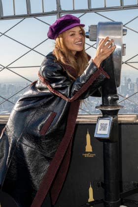 February 5, 2026, New York, New York, USA: LESLIE GRACE visits the Empire State Building on a visit to New York City. 5 February 2026 New York USA - ZUMAa265 20260205_zep_a265_010 Copyright: xEricxAcquayex