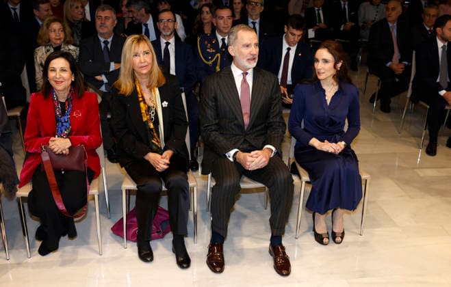 Felipe VI presides over the celebration of the 50th anniversary of the Club Siglo XXI King Felipe VI, accompanied by Paloma Segrelles and Margarita Robles, presides over the celebration of the 50th anniversary of the Club Siglo XXI, on February 5, 2026, in Madrid Spain The Club, founded in 1969, became a reference of the debate during the Transition hosting the famous presentation of Santiago Carrillo, Secretary General of the PCE, in 1977 by the Minister of Information and Tourism during the dictatorship, Manuel Fraga GENTE CLUB José Madrid Madrid Madrid Spain Copyright: xJosà xRuizx 7268690
