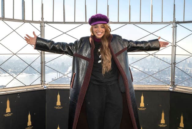 February 5, 2026, New York, Ny, United States: Leslie Grace visits the Empire State Building. Held at Empire State Building in New York. Zuma Press February 5, 2026. New York United States - ZUMAp281 20260205_zea_p281_012 Copyright: xPhotoxImagexPressx