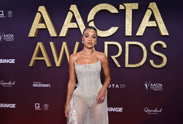 AACTA AWARDS 2026, Aisha Dee is seen posing for a photo on the red carpet at the 2024 AACTA Awards at HOTA in Surfers Paradise, Queensland, Friday, February 6, 2026. ( NO ARCHIVING BRISBANE QUEENSLAND AUSTRALIA  Copyright: xDARRENxENGLANDx 20260206111465406841