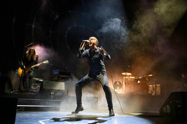 Suede performing live at the Usher Hall in Edinburgh as part of their Antidepressants UK Tour 2026 Suede performing live at the Usher Hall in Edinburgh, United Kingdom 5th February 2026, Credit:Duncan Bryceland Avalon United Kingdom, Scotland,, Edinburgh, Usher Hall  Copyright: xDuncanxBrycelandx xAvalonx 1072476660
