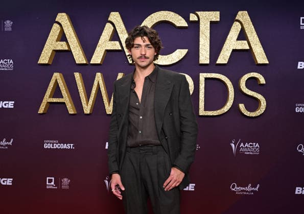 AACTA AWARDS 2026, Joe Klocek is seen posing for a photo on the red carpet at the 2024 AACTA Awards at HOTA in Surfers Paradise, Queensland, Friday, February 6, 2026. ( NO ARCHIVING BRISBANE QUEENSLAND AUSTRALIA  Copyright: xDARRENxENGLANDx 20260206137108766591