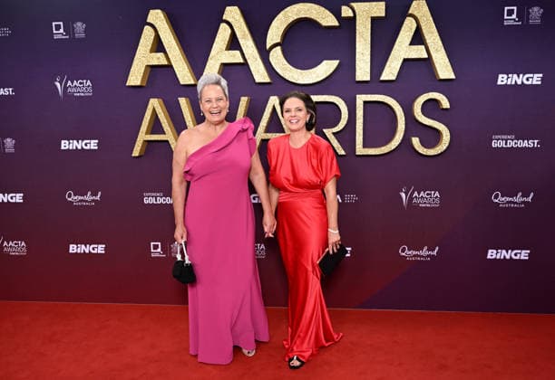 AACTA AWARDS 2026, Tania Chambers and Amanda Dow are seen posing for a photo on the red carpet at the 2024 AACTA Awards at HOTA in Surfers Paradise, Queensland, Friday, February 6, 2026. ( NO ARCHIVING BRISBANE QUEENSLAND AUSTRALIA  Copyright: xDARRENxENGLANDx 20260206173789210118