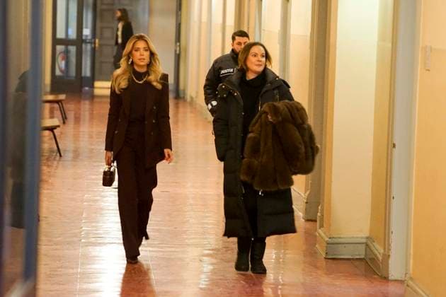 Sylvie Francoise Meis als Zeugin mit ihrer Anwaeltin im im Landgericht Hamburg Strafjustizgebaeude Sievekingsplatz am 06.02.2026 Prozess gegen den Angeklagte M gemeinschaftlicher Wohnungseinbruchsdiebstahl zur Last gelegt Handtaschen und Schmuck im Wert von über 500.000 Euro gestohlen zu Haben Hamburg Deutschland