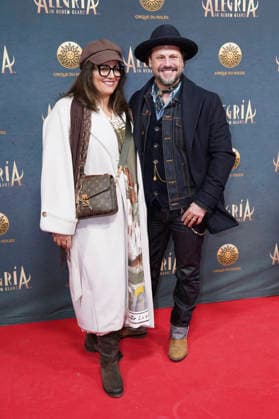 Manuel Cortez mit Ehefrau Saina Bayatpour bei der Premiere der Show Cirque du Soleil - Alegria auf der Theresienwiese. München, 05.02.2026
