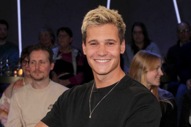 Wincent Weiss deutscher Popsaenger und Songwriter zu Gast in der der NDR Talkshow , aus dem NDR 3 Studio am 06.02.2026 in Hamburg Aufzeichnung vom 30.01.2026 Hamburg Deutschland