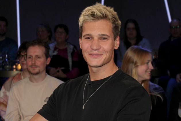 Wincent Weiss deutscher Popsaenger und Songwriter zu Gast in der der NDR Talkshow , aus dem NDR 3 Studio am 06.02.2026 in Hamburg Aufzeichnung vom 30.01.2026 Hamburg Deutschland