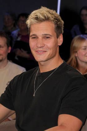 Wincent Weiss deutscher Popsaenger und Songwriter zu Gast in der der NDR Talkshow , aus dem NDR 3 Studio am 06.02.2026 in Hamburg Aufzeichnung vom 30.01.2026 Hamburg Deutschland