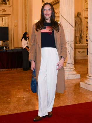 Milan, Milan Cortina 2026 Olympic Games, Welcome cocktail for guests at the Opening Ceremony at Teatro alla Scala. Pictured: Sydney Lee Carlson  Copyright: xAlbertoxTerenghix xipa-agency.netx xComi Terenghix IPA_Agency_IPA71038527