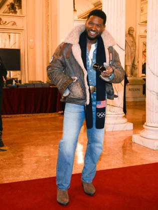Winter Olympics - Welcome Cocktail for Guests Usher during the welcome cocktail for guests before the Opening Ceremony of Milan Cortina 2026 Olympic Games at Teatro alla Scala, in Milan, Italy on February 6, 2026. Photo by Alberto Terenghi IPA ABACAPRESS.COM Cortina d Ampezzo Italy  Copyright: xTerenghixAlberto IPA ABACAx