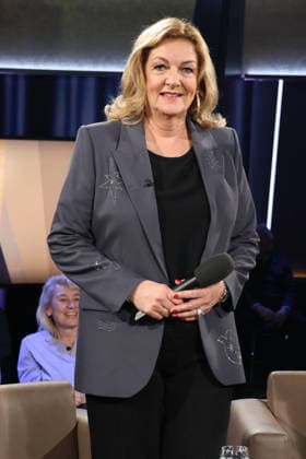 Bettina Tietjen moderiert die NDR Talk Show, Fototermin am 30.1.2026, Ausstrahlung der Sendung am 6.2.2026 im 3. Programm des NDR Fernsehen, Fernsehstudio Hamburg Lokstedt
