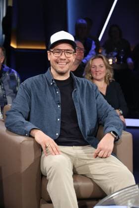 Jan van Weyde, Comedian und Schauspieler, zu Gast in der NDR Talk Show, Fototermin am 30.1.2026, Ausstrahlung der Sendung am 6.2.2026 im 3. Programm des NDR Fernsehen, Fernsehstudio Hamburg Lokstedt