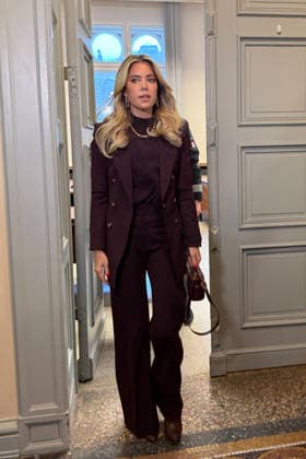 Sylvie Meis als Zeugin mit ihrer Managerin Marina Dertnig (blauer Mantel) im und vor dem Landgericht Hamburg Strafjustizgebäude am Sievekingsplatz am 06.02.2026 Prozess gegen dem Angeklagten Ermal M. (42) wird gemeinschaftlicher Wohnungseinbruchsdiebstahl zur Last gelegt Handtaschen nd Schmuck im Wert von mehr als 500.000 Euro aus ihrem Ankleidezimmer gestohlen zu haben. Hamburg, der 06.02.2026 Sylvie Meis nach der Zeugenaussage am Landgericht Hamburg, Hamburg Hamburg Deutschland Große Strafkammer Landgericht