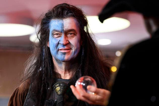 Bayerns Ministerpräsident Markus Söder (CSU) im Kostüm als Braveheart bzw. William Wallace bei der BR-Livesendung Fastnacht in Franken in den Mainfrankensälen. Bei der Prunksitzung des Fastnachtverbandes Franken werden traditionell Politiker Spott und Narretei ausegesetzt. Veitshöchheim, 06.02.2026 Bayern Deutschland Copyright: xDwixAnoraganingrumx