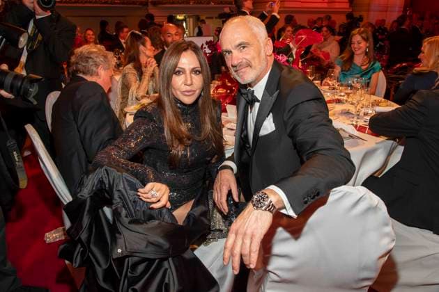Simone Thomalla und Rene M. zu Gast im Ballsaal beim 100 Sepmper Oernball in der Semper Oper in Dresden am 6.Februar 2026 Sachsen Deutschland