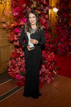 Iris Berben mit dem Choros Award Preistraegerin zu Gast im Ballsaal beim 100 Sepmper Oernball in der Semper Oper in Dresden am 6.Februar 2026 Sachsen Deutschland