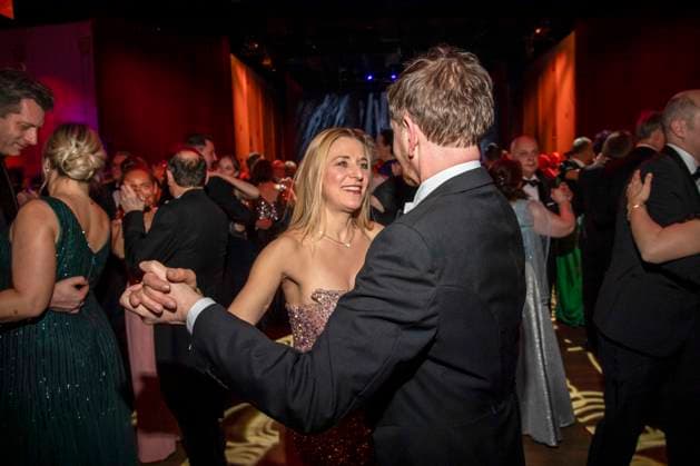 Stefanie Hertel und Michael Kretschmer MP Sachsen beim tanzen zu Gast im Ballsaal beim 100 Sepmper Oernball in der Semper Oper in Dresden am 6.Februar 2026 Sachsen Deutschland
