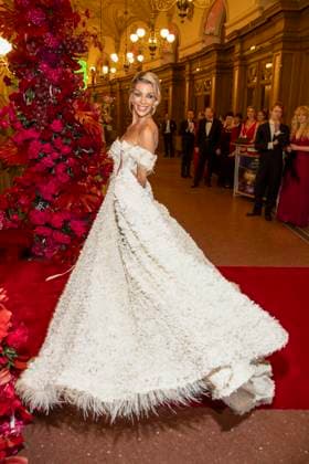 Annika Gassner zu Gast im Ballsaal beim 100 Sepmper Oernball in der Semper Oper in Dresden am 6.Februar 2026 Sachsen Deutschland
