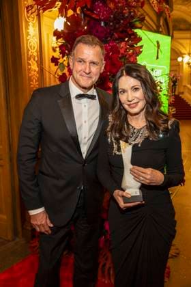 Heiko Kiesow und Iris Berben mit dem Choros Award Preistraegerin zu Gast im Ballsaal beim 100 Sepmper Oernball in der Semper Oper in Dresden am 6.Februar 2026 Sachsen Deutschland