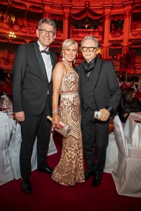 Wolfram Weimer, Kamilla Senjo und Wolfgang Lippert zu Gast im Ballsaal beim 100 Sepmper Oernball in der Semper Oper in Dresden am 6.Februar 2026 Sachsen Deutschland