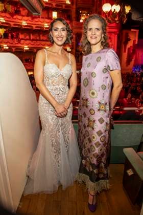 Nora Schmid und Valerie Eickhoff zu Gast im Ballsaal beim 100 Sepmper Oernball in der Semper Oper in Dresden am 6.Februar 2026 Sachsen Deutschland