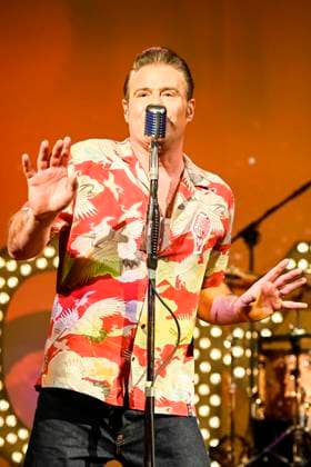 Sasha als DICK BRAVE bei seinem Auftritt Konzert Singen zu Gast im Ballsaal beim 100 Sepmper Oernball in der Semper Oper in Dresden am 6.Februar 2026 Sachsen Deutschland