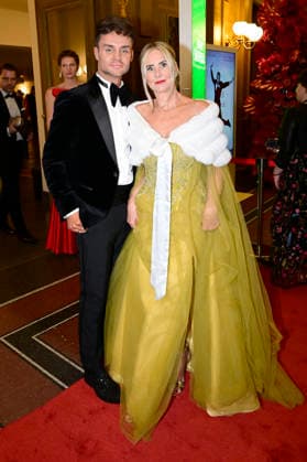 David Zschage mit Mutter Kathrin Klesse beim 18. SemperOpernball 2026 in der Semper Oper. Dresden, 06.02.2026