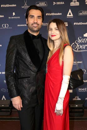 Jonathan Tetelman mit Ehefrau Andreea beim 18. SemperOpernball 2026 in der Semper Oper. Dresden, 06.02.2026