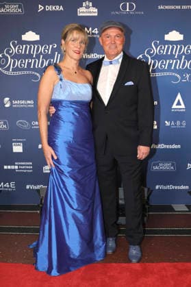 Matthias Atze Döschner mit Ehefrau Dorit Döschner beim 18. SemperOpernball 2026 in der Semper Oper. Dresden, 06.02.2026