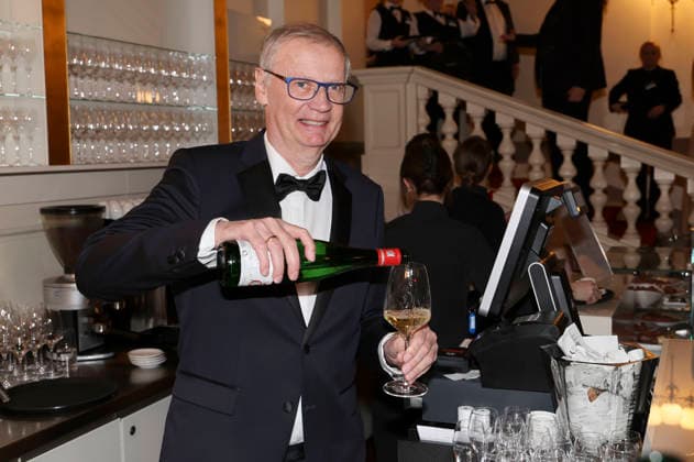 Günther Jauch beim 18. SemperOpernball 2026 in der Semper Oper. Dresden, 06.02.2026 *** Günther Jauch at the 18 SemperOperaball 2026 in the Semper Opera Dresden, 06 02 2026 Foto:xM.xWehnertx xFuturexImagex semperopernball_6404