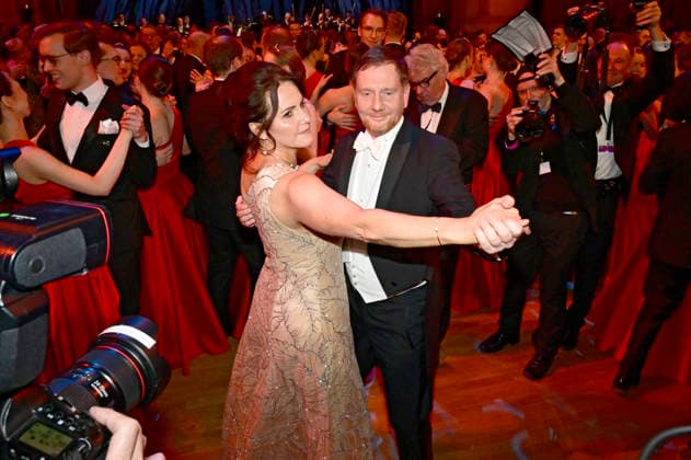 Michael Kretschmer mit Partnerin Annett Hofmann beim 18. SemperOpernball 2026 in der Semper Oper. Dresden, 06.02.2026