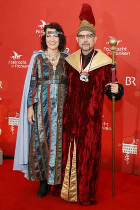 Klaus Holetschek mit Ehefrau Birgit bei der BR-Livesendung Fastnacht in Franken in den Mainfrankensälen. Veitshöchheim, 06.02.2026
