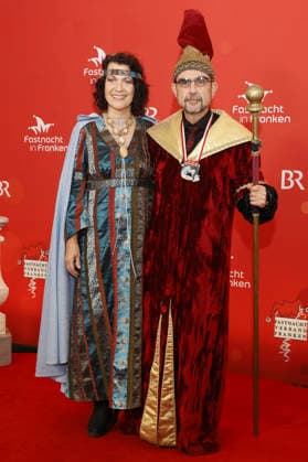 Klaus Holetschek mit Ehefrau Birgit bei der BR-Livesendung Fastnacht in Franken in den Mainfrankensälen. Veitshöchheim, 06.02.2026
